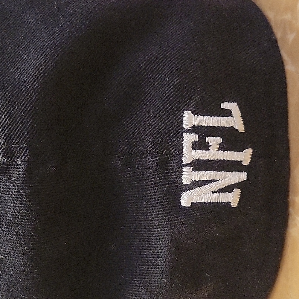 Team Apparel Pittsburgh Steelers NFL Black Baseball Cap, S/M or 7-1/4" - Picture 8 of 13